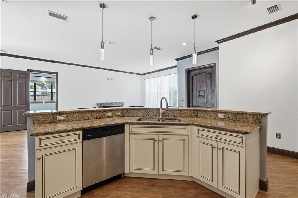 1358 Hopedale Dr, Fort Myers, FL 33919 Photo
