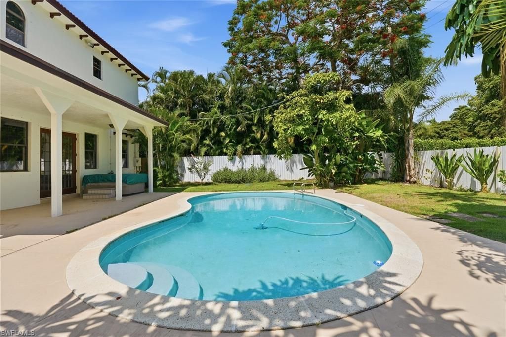 1358 Hopedale Dr, Fort Myers, FL 33919 Photo