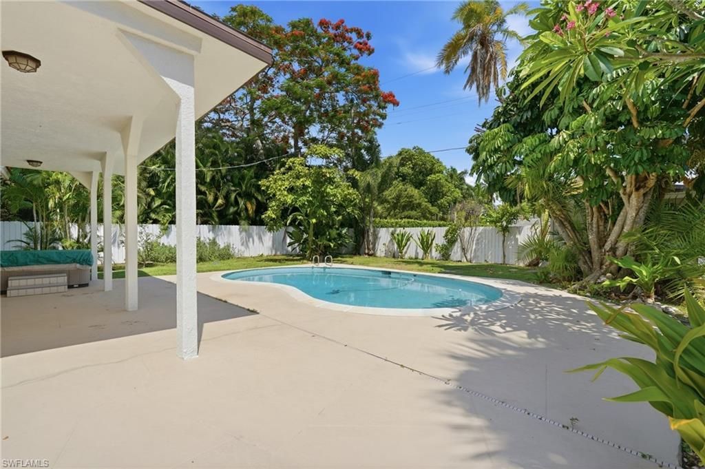 1358 Hopedale Dr, Fort Myers, FL 33919 Photo