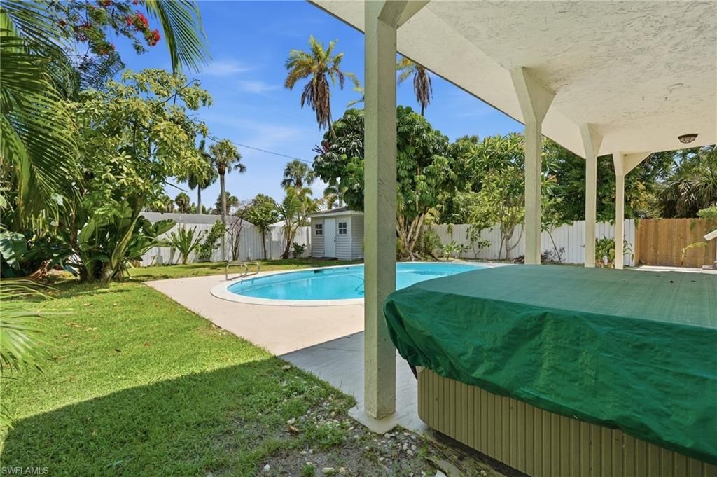 1358 Hopedale Dr, Fort Myers, FL 33919 Photo
