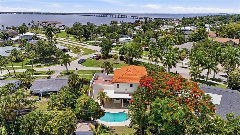 1358 Hopedale Dr, Fort Myers, FL 33919 Photo
