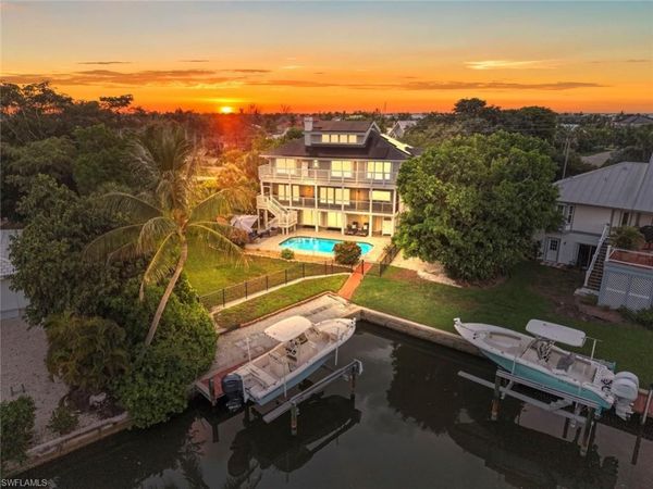 1048 Kings Crown DR , SANIBEL, FL 33957