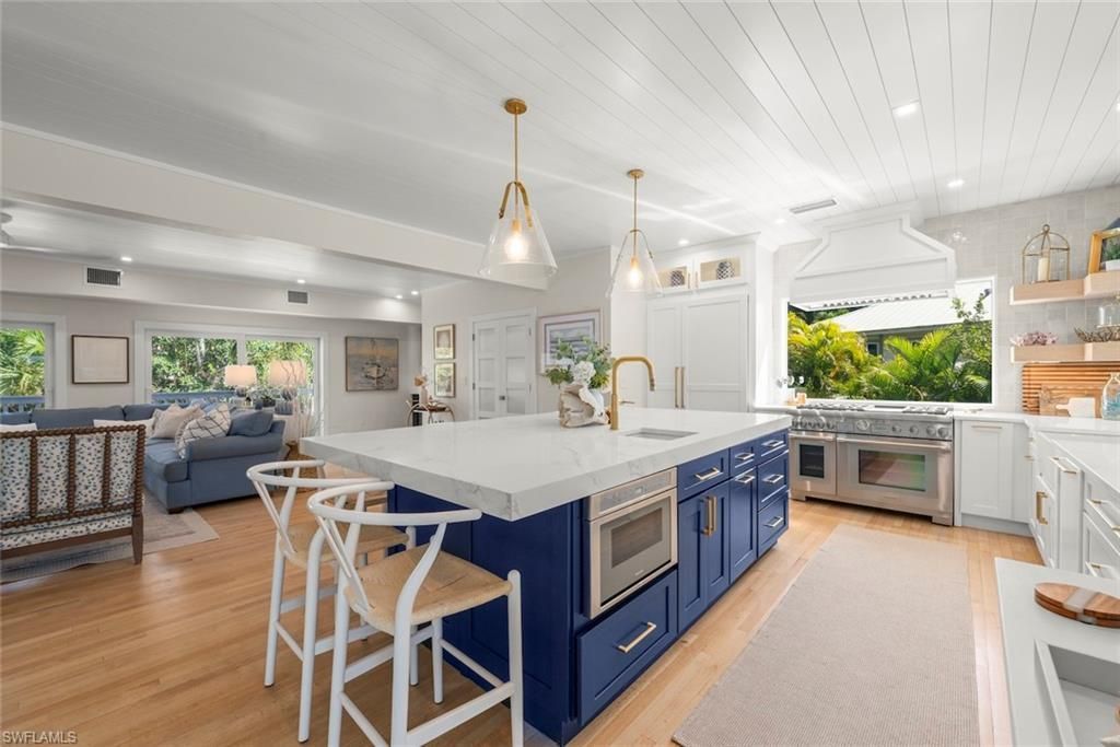 1048 Kings Crown Dr, Sanibel, FL 33957 Photo