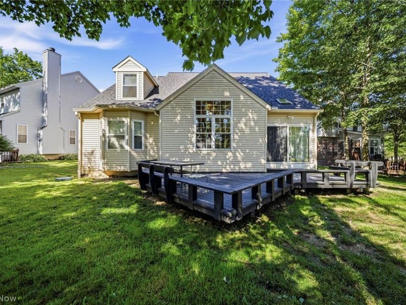 116 Woodbridge Crossing, Chardon, OH 44024 Photo 10