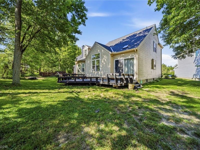 116 Woodbridge Crossing, Chardon, OH 44024 Photo 9