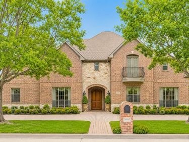4916 Briargrove Lane, Dallas, TX 75287