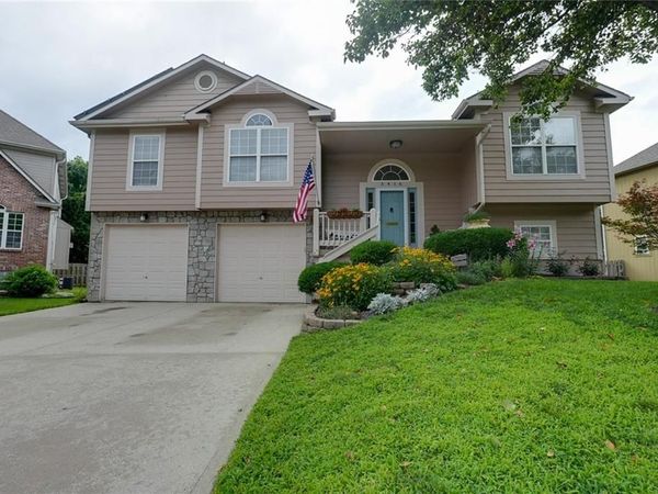 3416 S Arrowhead Court, Independence, MO 64057