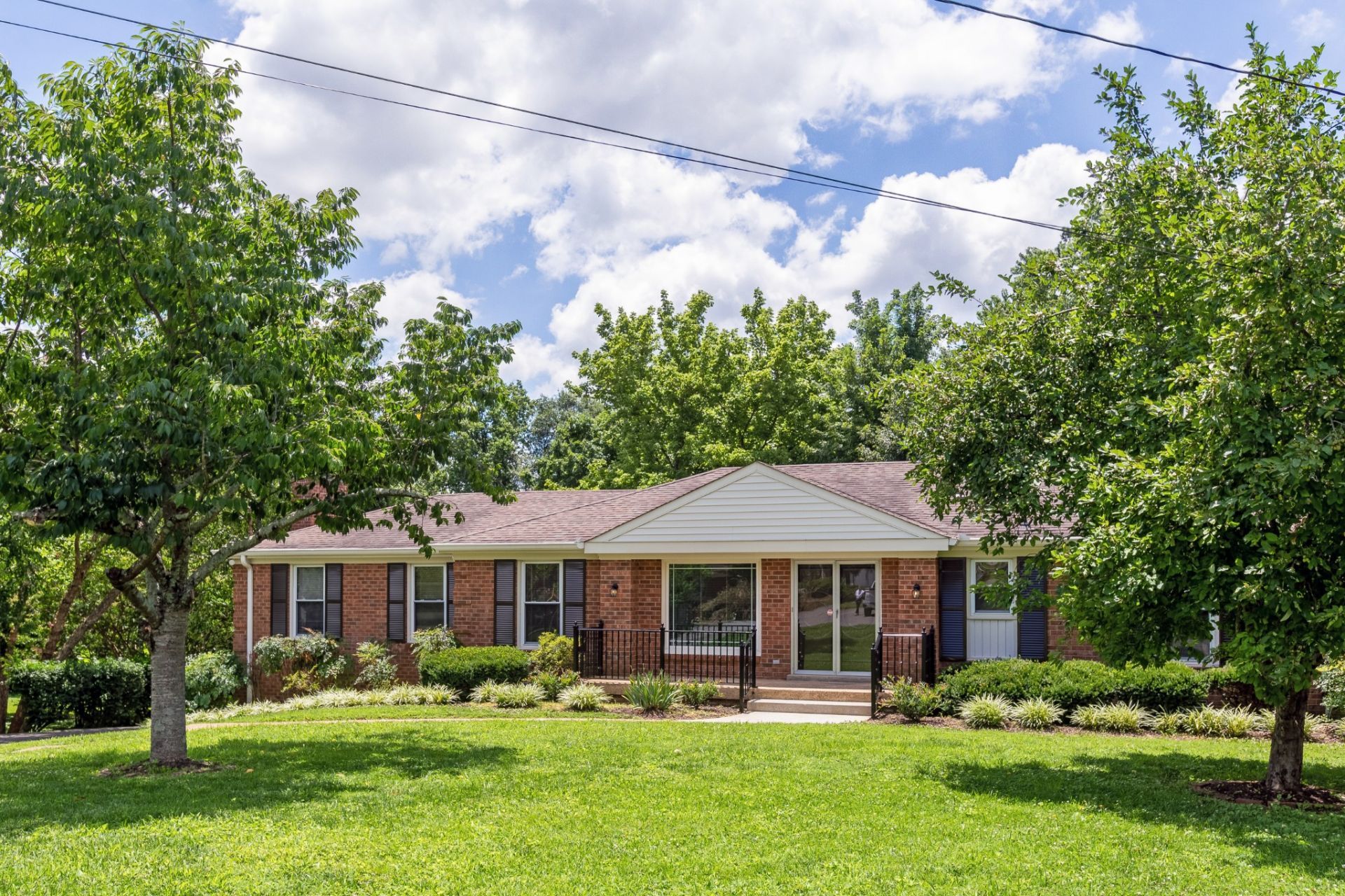 611 Iron Gate Ct, Nashville, TN 37221 Main Photo