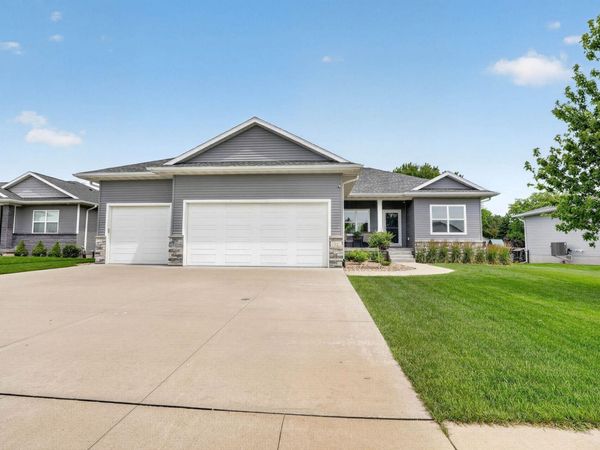 1821 Reese Road, Cedar Falls, IA 50613