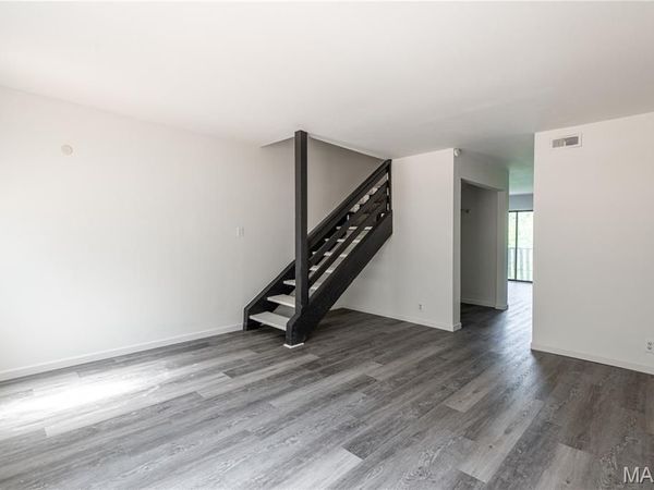 3017 Pembroke Lane , High Ridge, MO 63049