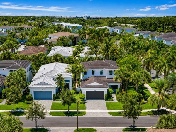 5603 Delacroix Terrace, Palm Beach Gardens, FL 33418