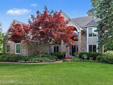 24899 Nottingham Drive, Novi, MI 48374