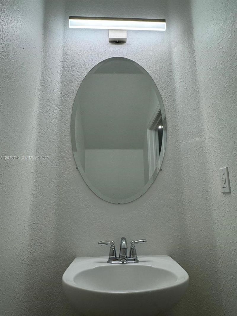 3526 NW 29th Ct , Unit 3526, Lauderdale Lakes, FL 33311 Photo