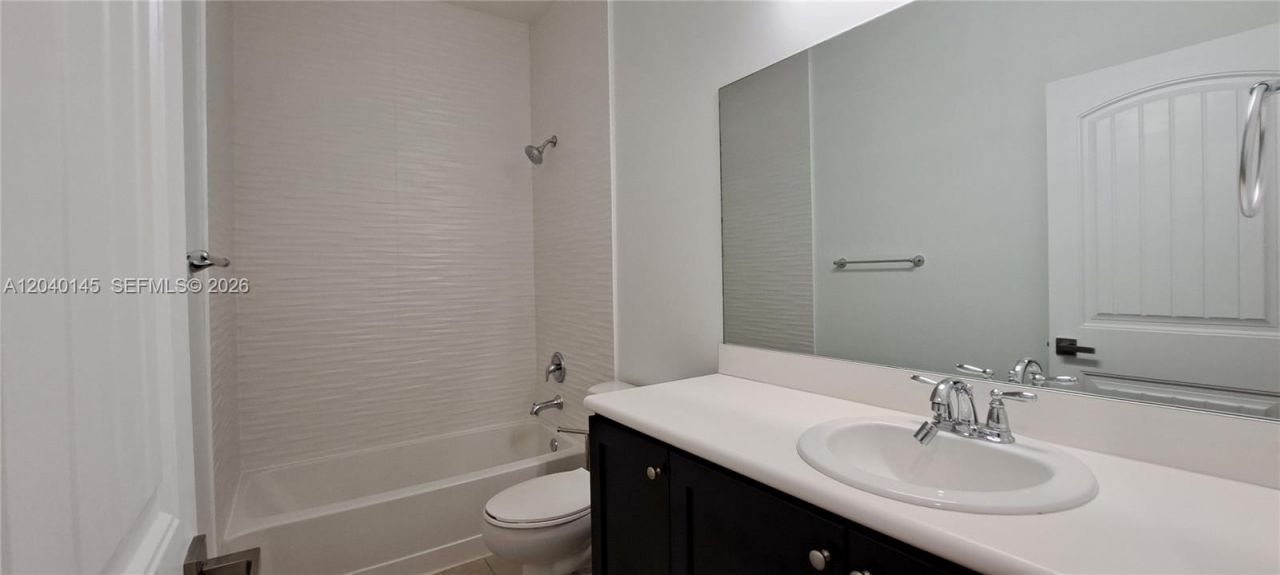 3526 NW 29th Ct , Unit 3526, Lauderdale Lakes, FL 33311 Photo