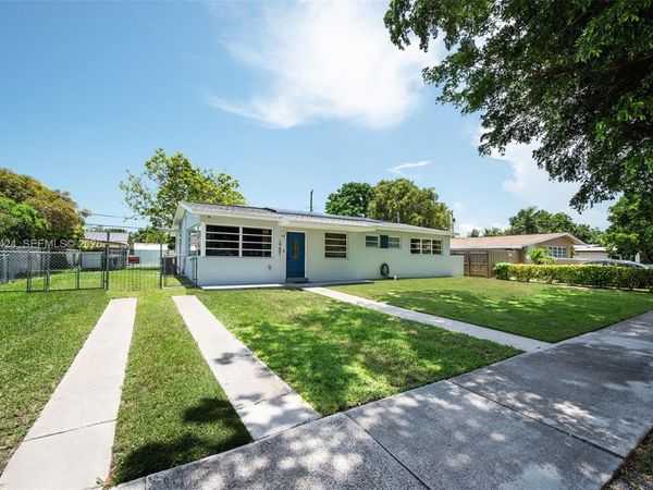 19601 Belview Dr, Cutler Bay, FL 33157