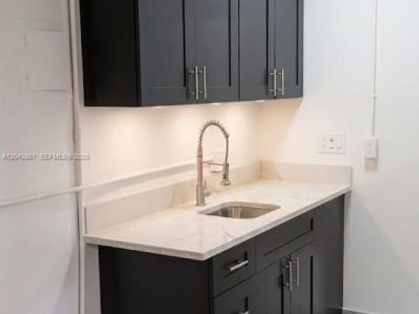 240 SW 6th St , Unit 1, Belle Glade, FL 33430