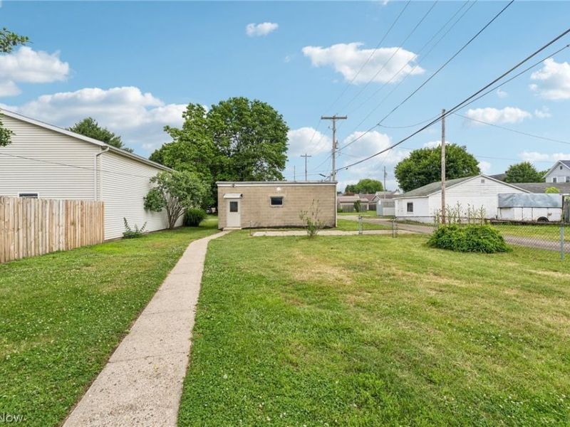 922 Pine Street, Coshocton, OH 43812 Photo 34
