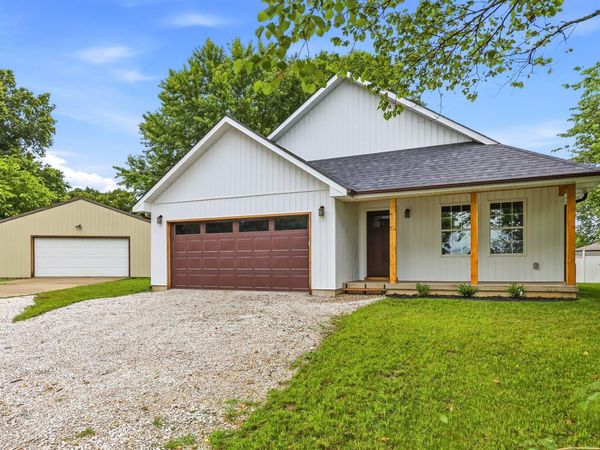 261 Renee Avenue, Sparta, MO 65753