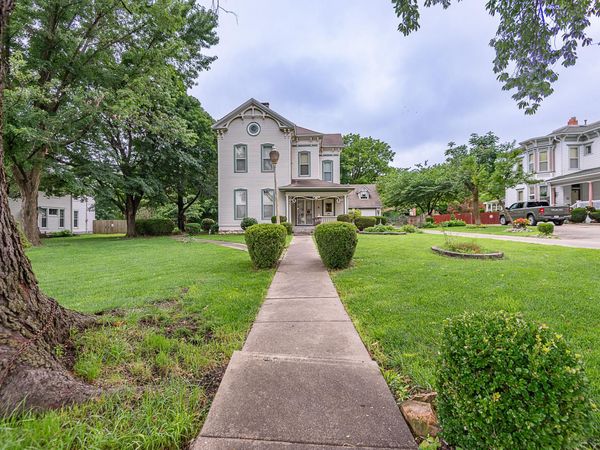 625 South Avenue , Springfield, MO 65806