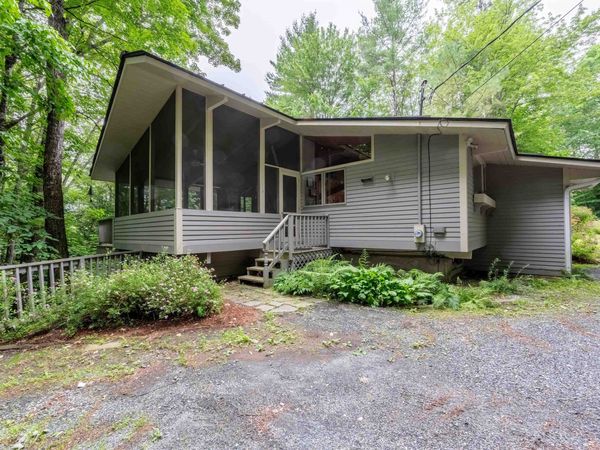 477 Morgan Road, Hartford, VT 05059