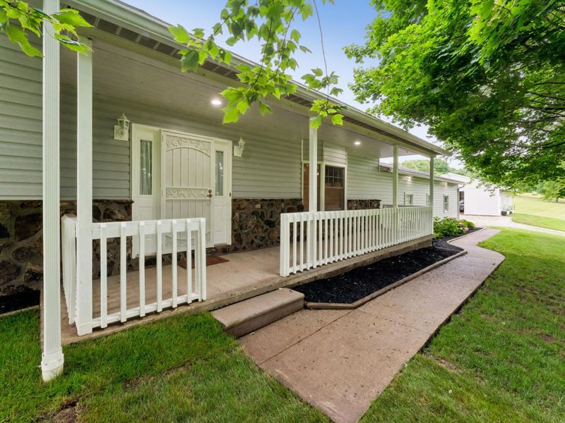 11011 Fairview Road SE, Heath, OH 43056 Photo 1