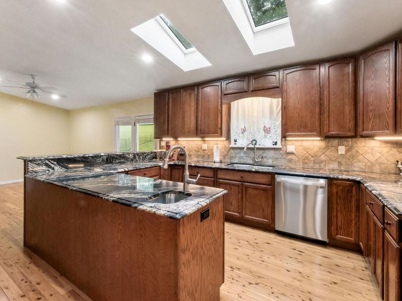 11011 Fairview Road SE, Heath, OH 43056 Photo 4