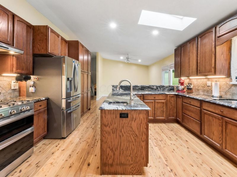 11011 Fairview Road SE, Heath, OH 43056 Photo 6