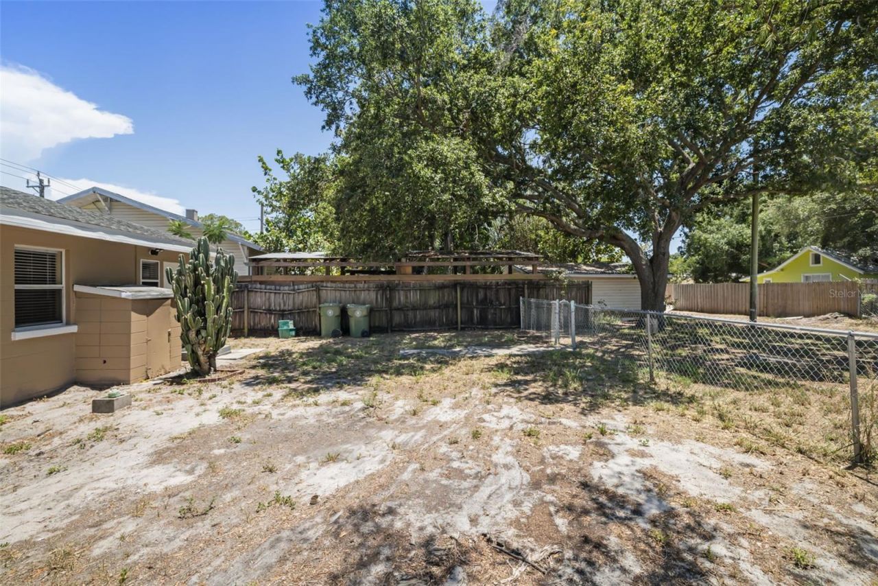 808 26th Street W, Bradenton, FL 34205 Photo