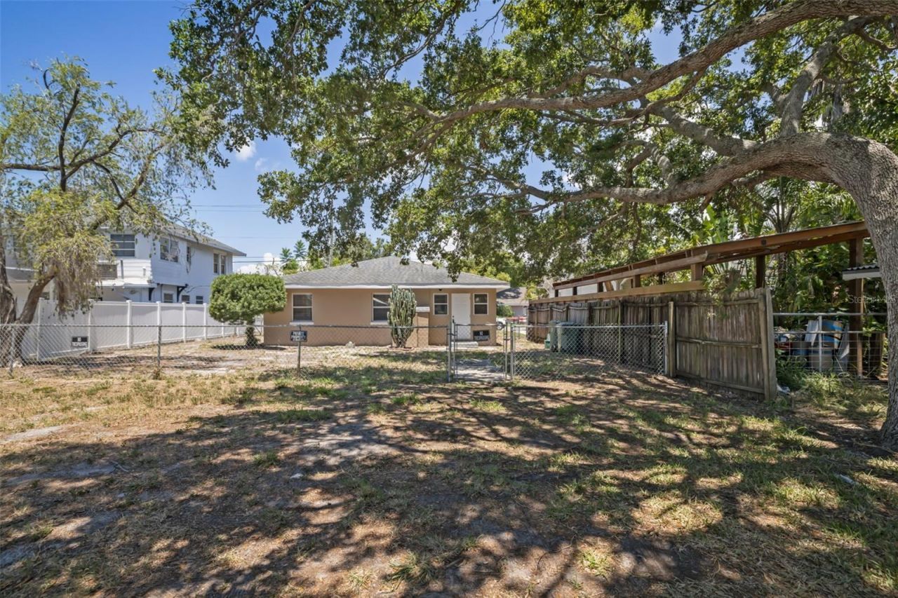 808 26th Street W, Bradenton, FL 34205 Photo