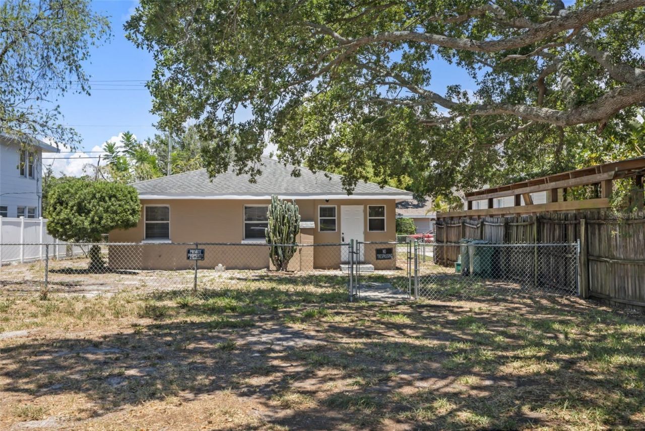 808 26th Street W, Bradenton, FL 34205 Photo