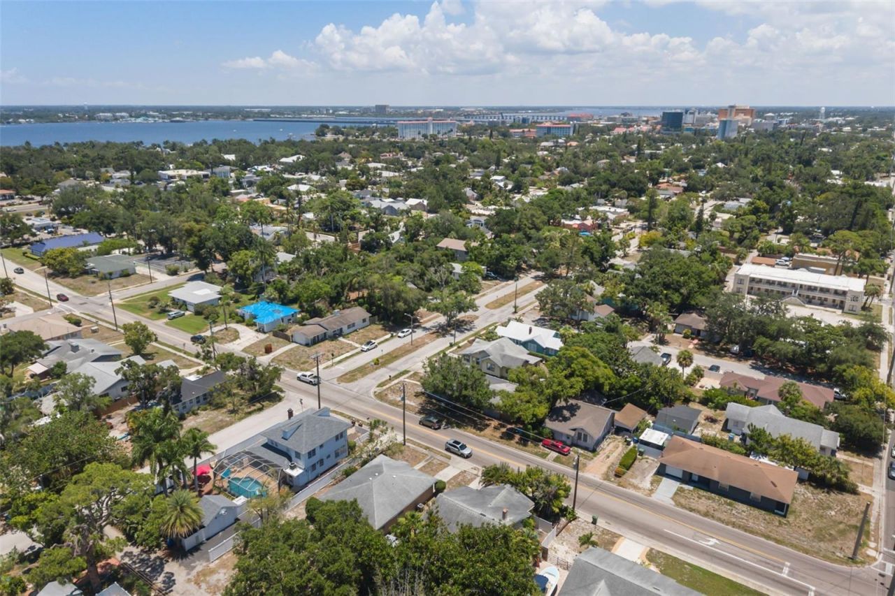 808 26th Street W, Bradenton, FL 34205 Photo