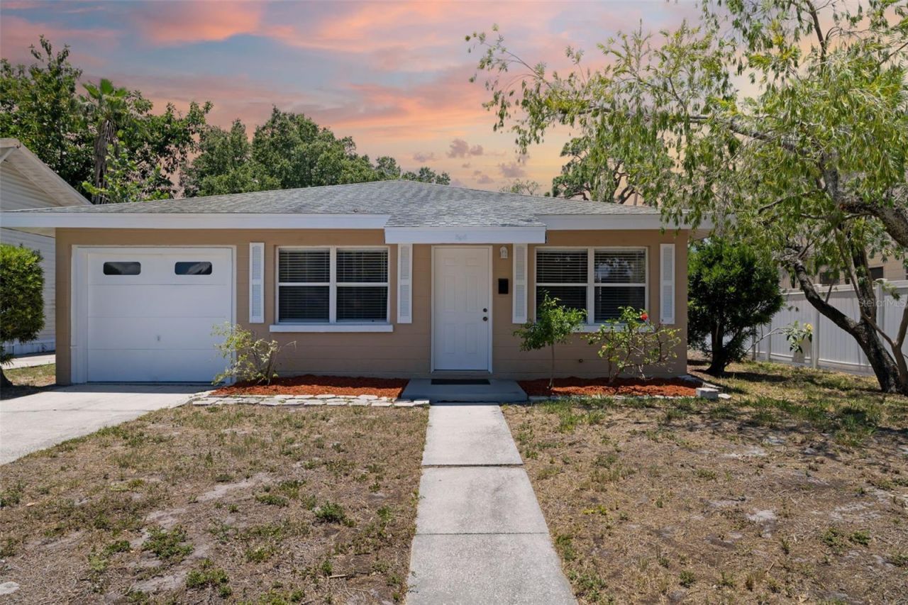 808 26th Street W, Bradenton, FL 34205 Photo