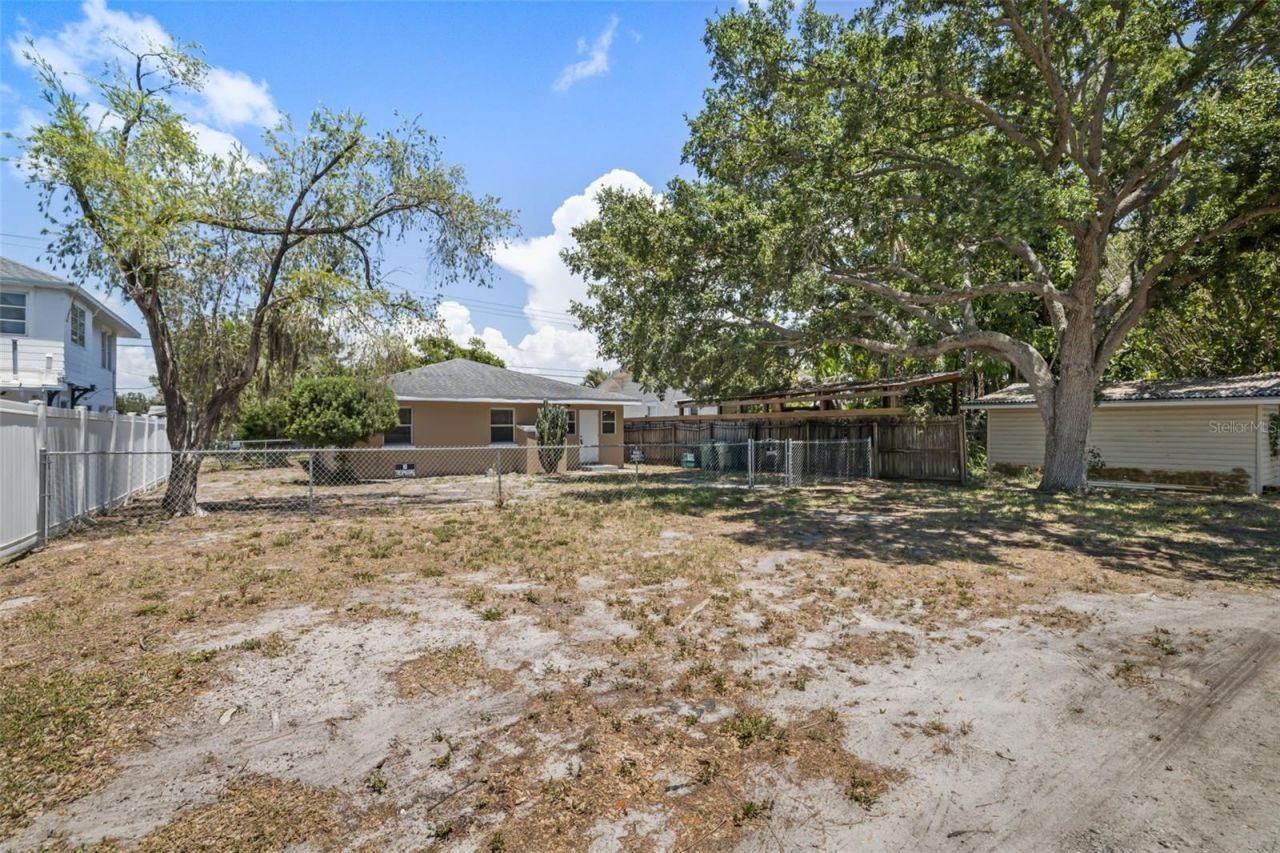 808 26th Street W, Bradenton, FL 34205 Photo