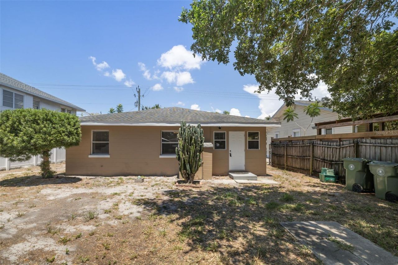808 26th Street W, Bradenton, FL 34205 Photo