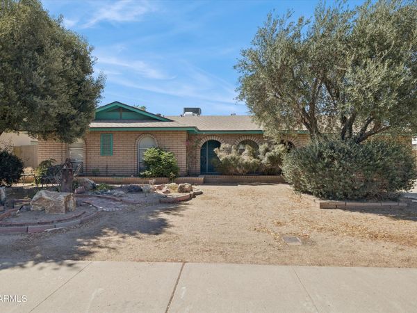 5209 W LAS PALMARITAS Drive, Glendale, AZ 85302