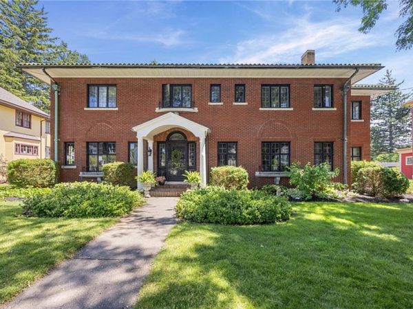 52 Ellicott Avenue , Batavia, NY 14020