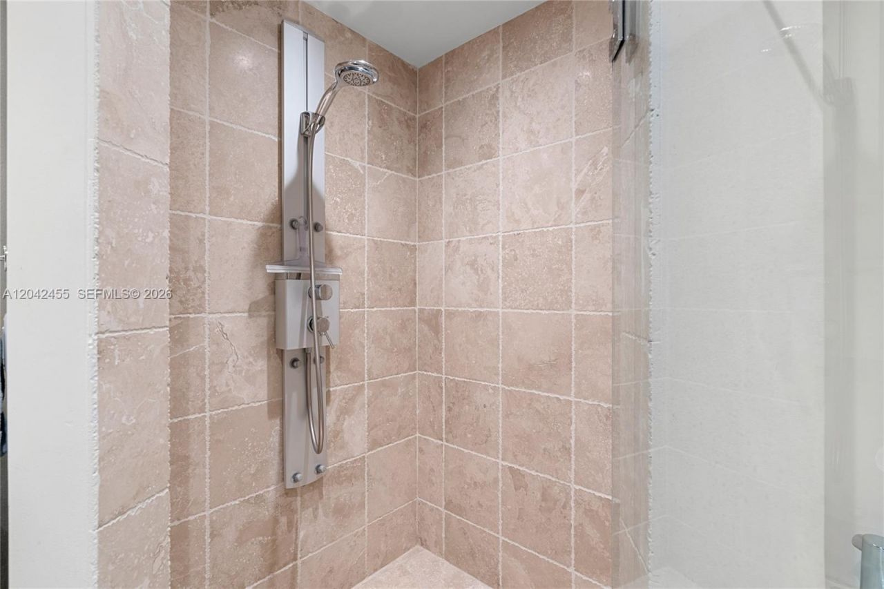 18201 Collins Ave , Unit 603, Sunny Isles Beach, FL 33160 Photo