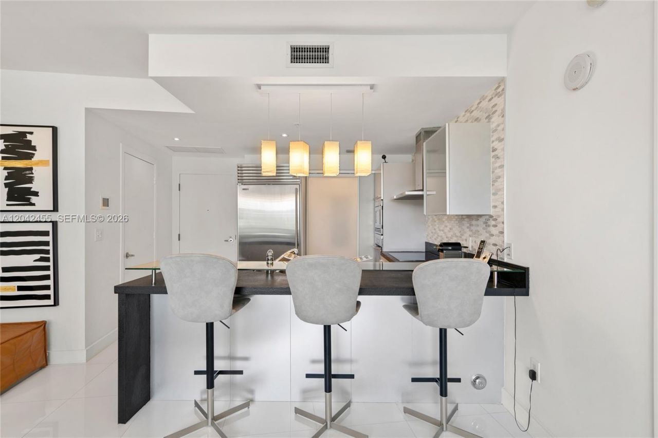18201 Collins Ave , Unit 603, Sunny Isles Beach, FL 33160 Photo