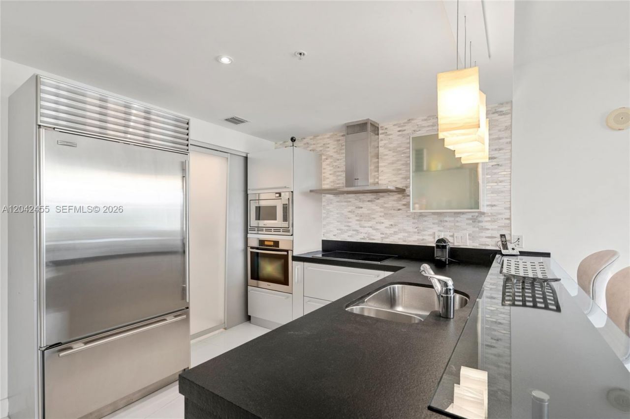 18201 Collins Ave , Unit 603, Sunny Isles Beach, FL 33160 Photo