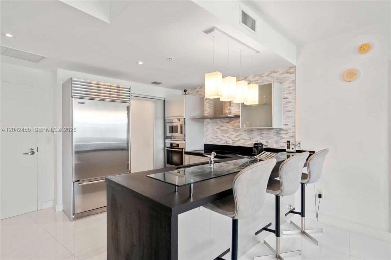 18201 Collins Ave , Unit 603, Sunny Isles Beach, FL 33160 Photo