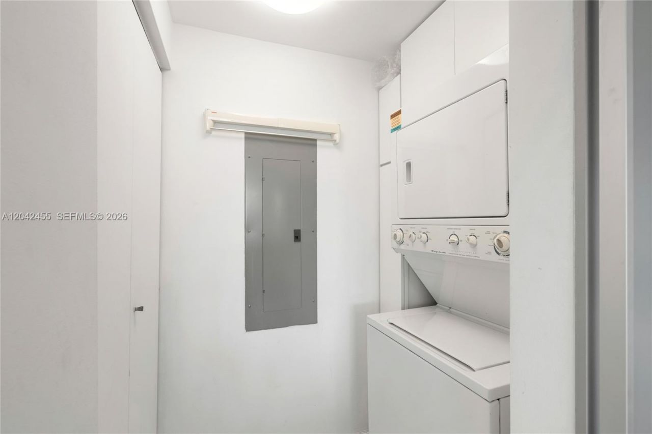 18201 Collins Ave , Unit 603, Sunny Isles Beach, FL 33160 Photo