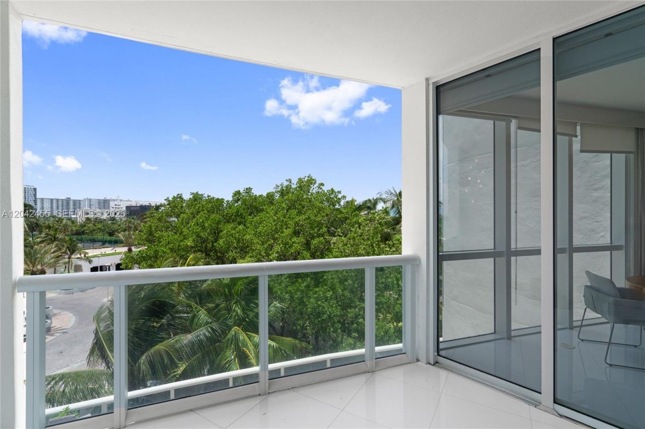 18201 Collins Ave , Unit 603, Sunny Isles Beach, FL 33160 Photo