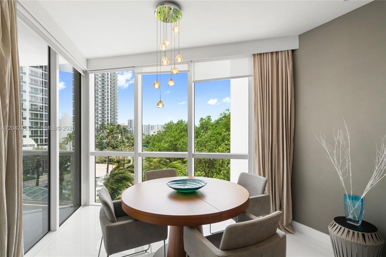 18201 Collins Ave , Unit 603, Sunny Isles Beach, FL 33160 Photo