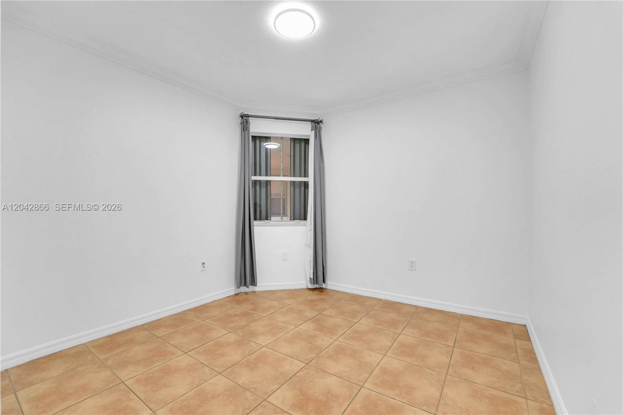 8858 W Flagler St, Unit 210, Miami, FL 33174 Photo
