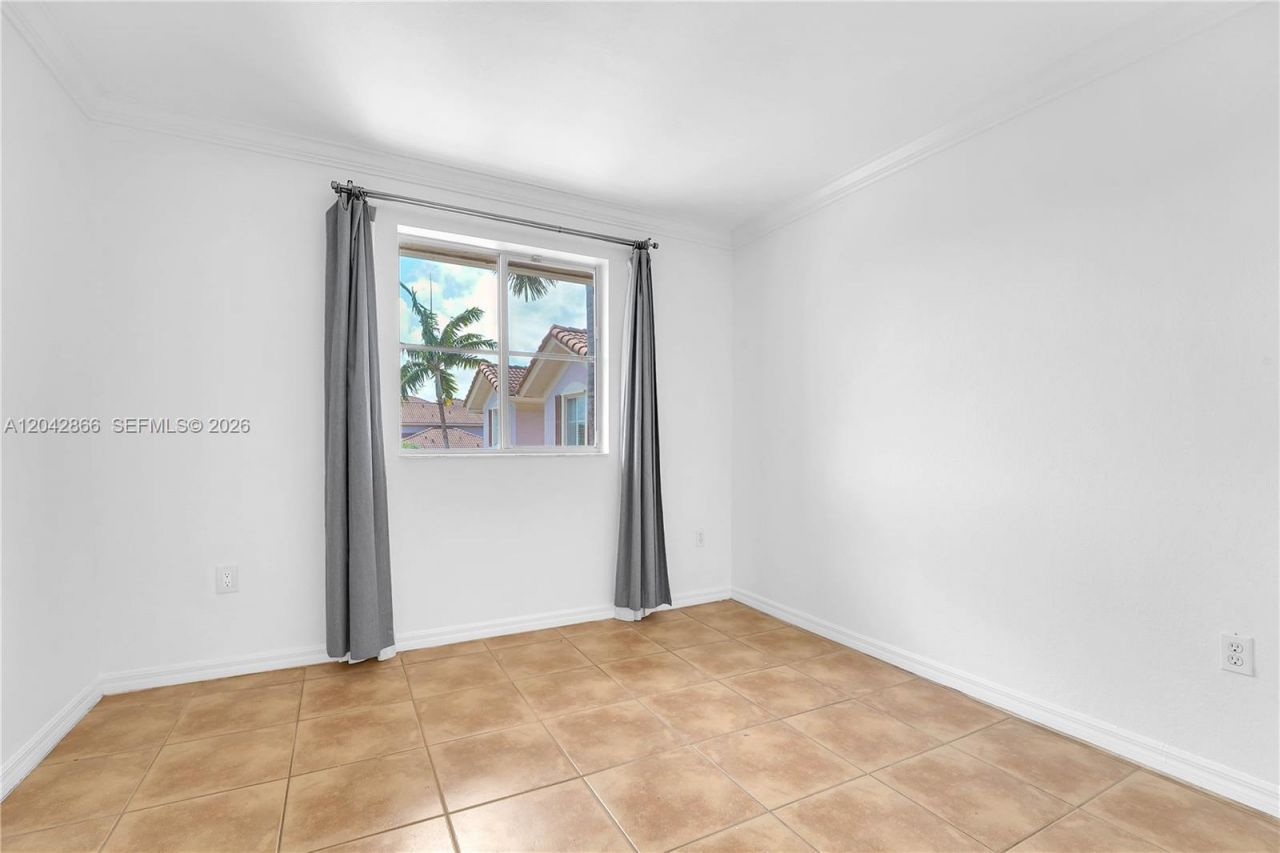 8858 W Flagler St, Unit 210, Miami, FL 33174 Photo