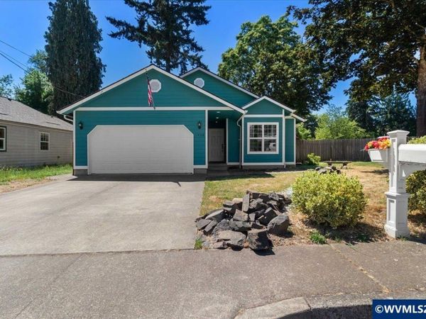 1608 9th Av, Sweet Home, OR 97386