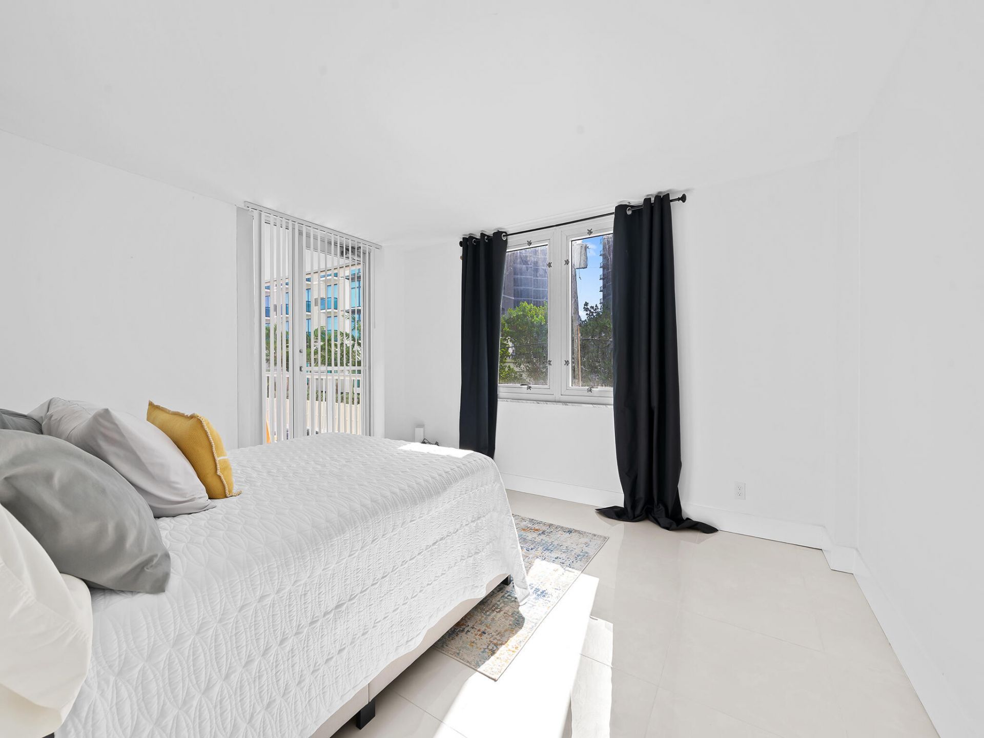 2200 NE 33rd Avenue, Unit 2d, Fort Lauderdale, FL 33305 Photo