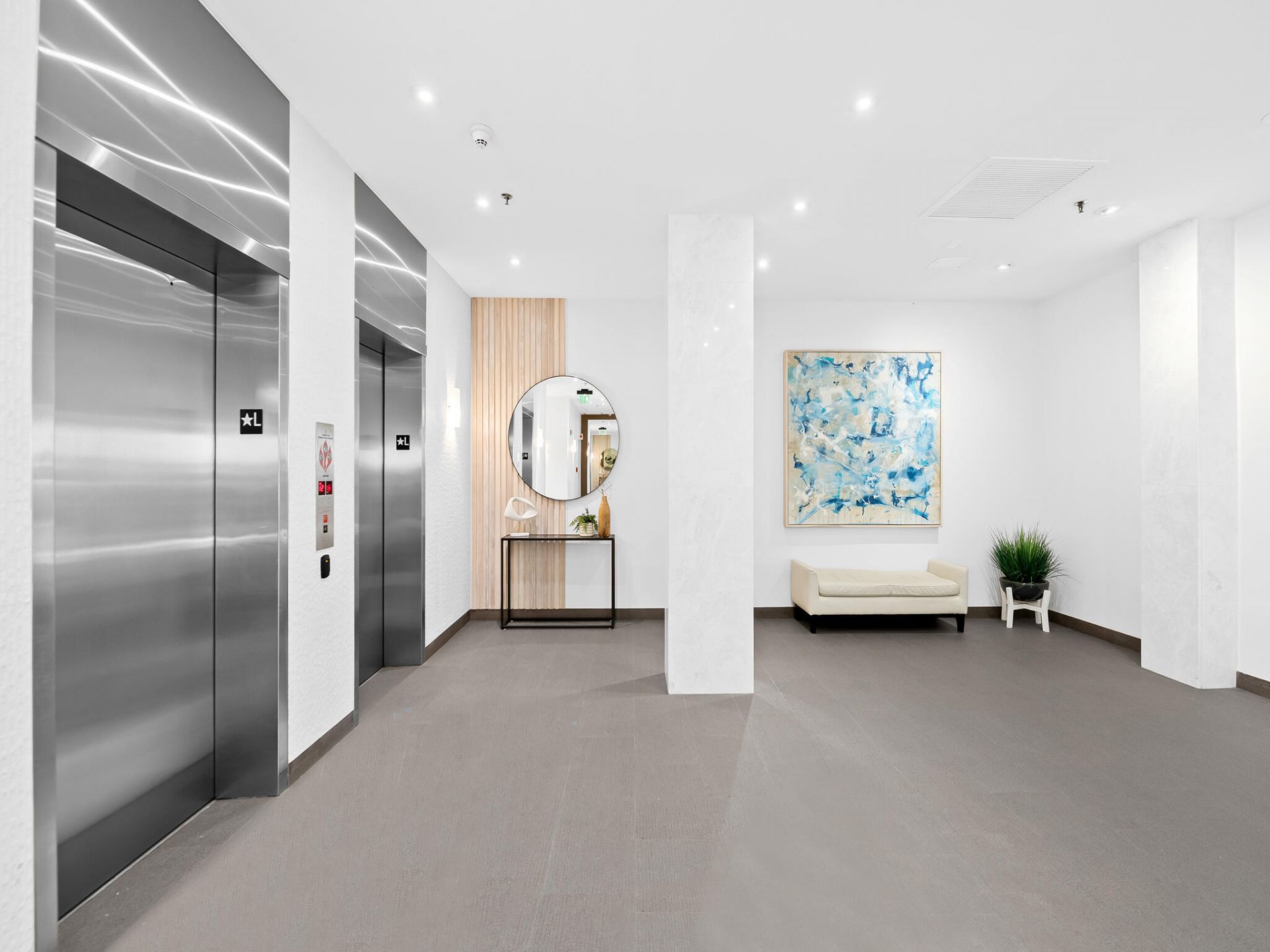 2200 NE 33rd Avenue, Unit 2d, Fort Lauderdale, FL 33305 Photo