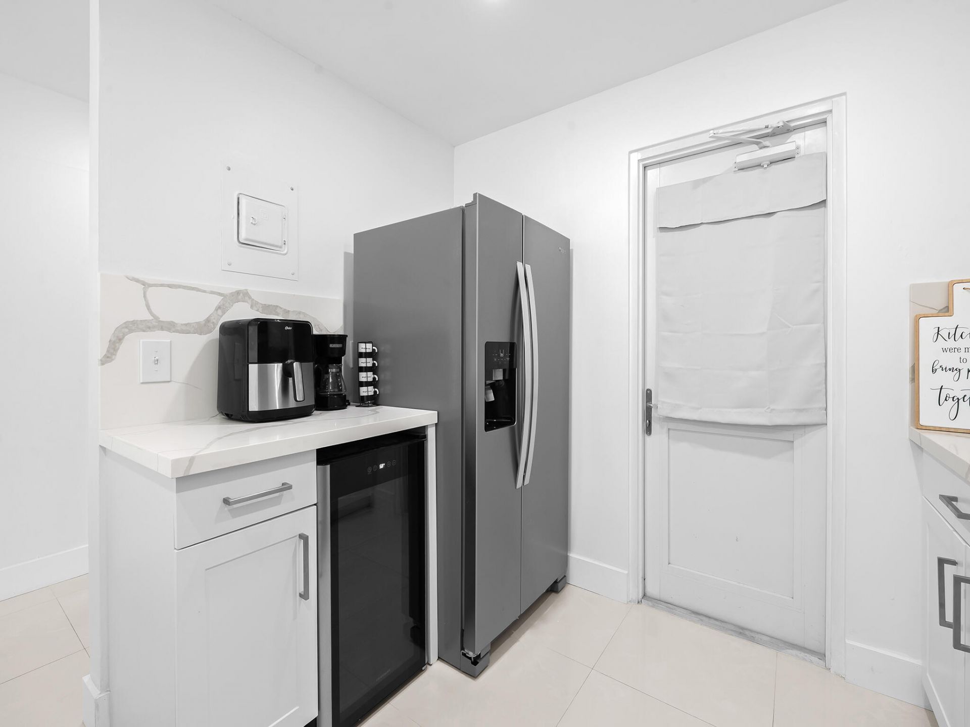 2200 NE 33rd Avenue, Unit 2d, Fort Lauderdale, FL 33305 Photo
