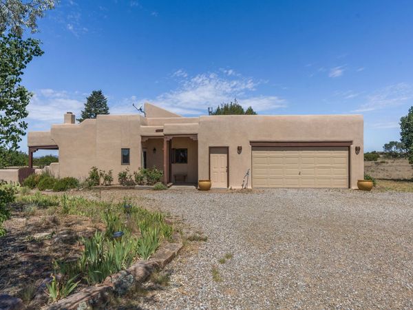 22 Aventura Road , Santa Fe, NM 87508
